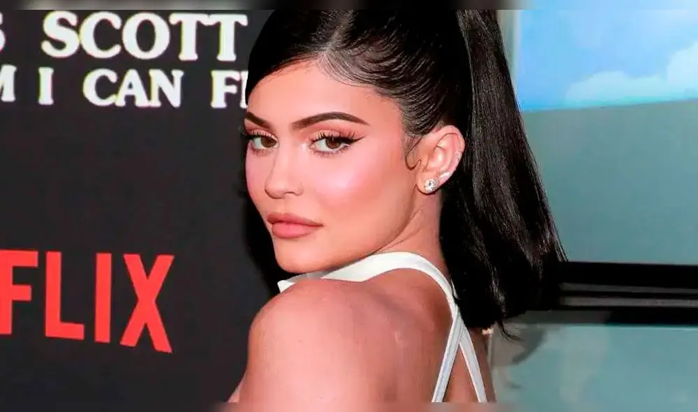 Kylie Jenner muestra su verdadero pelo después de siete años 