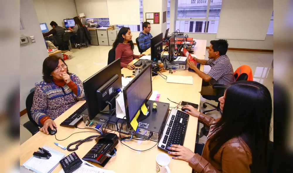 Proponen que empleados del Estado no ganen menos de S/ 930