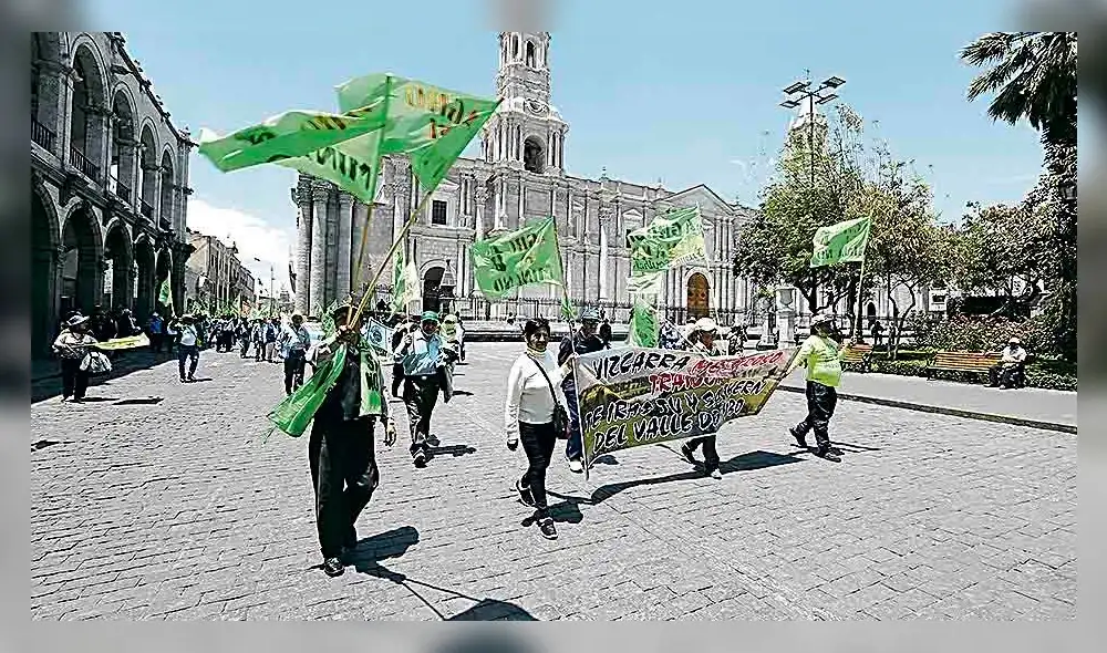 PROTESTA. Agremiados de Construcción Civil se pronunciaron.