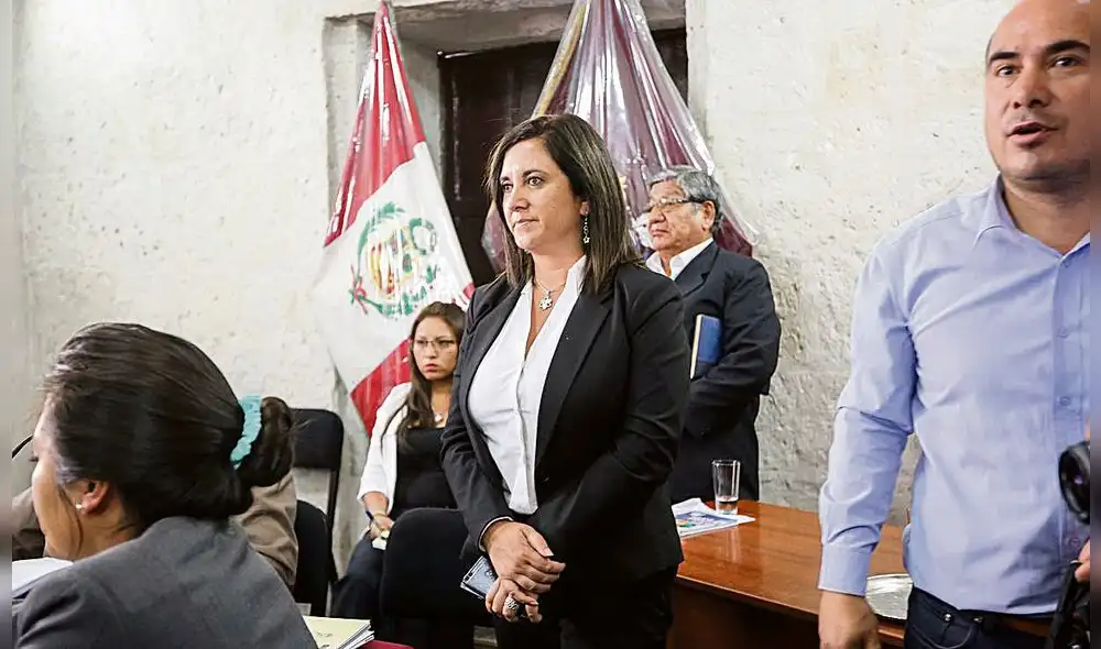 pendientes. Grover Delgado, Rosa Vallejos y Christian Nova tienen procesos por vencer.