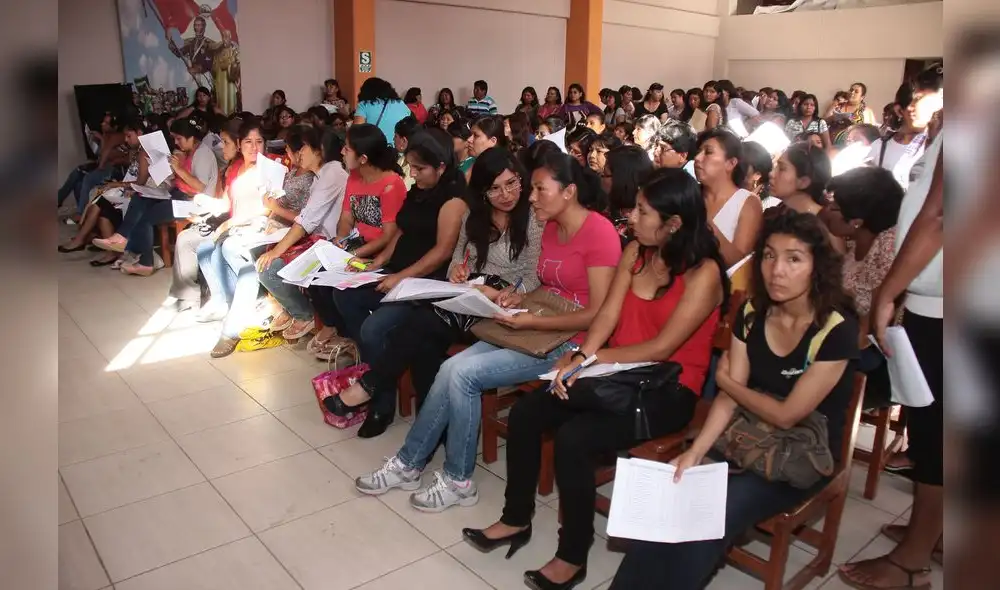 Minedu inicia concurso para cubrir 20 mil plazas docentes