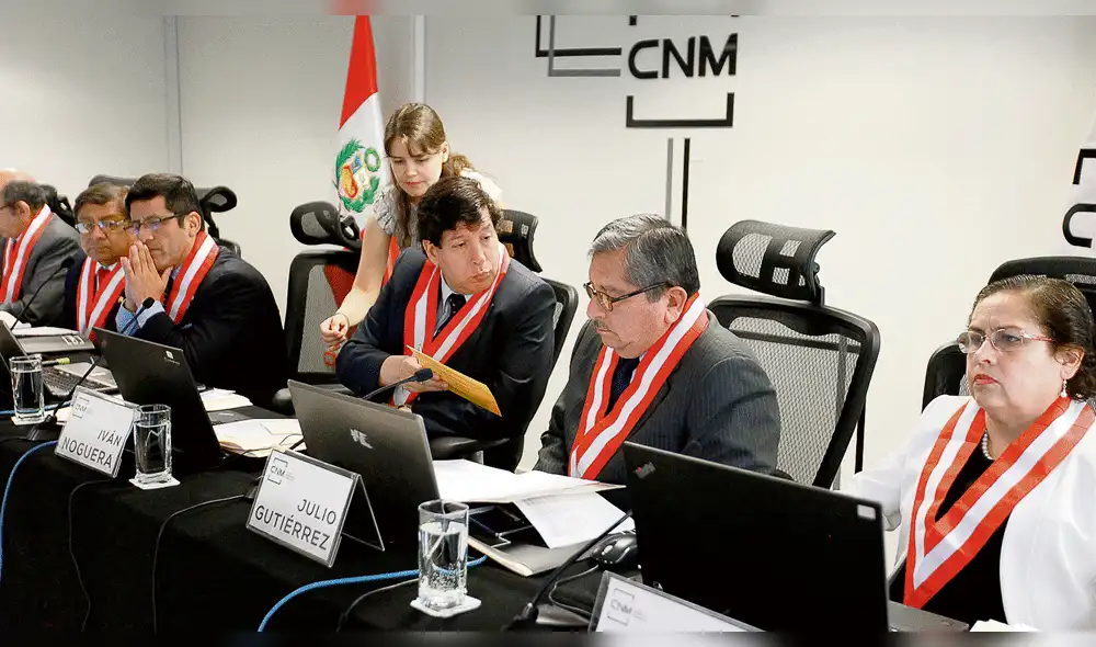 La esposa del congresista Becerril es nombrada como abogada del CNM La esposa del congresista Becerril es nombrada como abogada del CNM