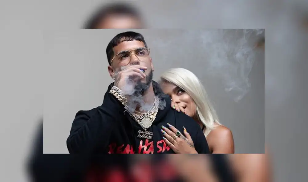 Karol G publica sugerente video para celebrar el éxito de 'Secreto'