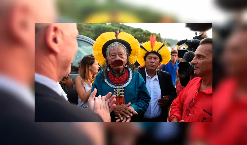 Líder indígena Raoni sostuvo una importante conversación con el presidente de Francia. Foto: AFP. Líder indígena Raoni sostuvo una importante conversación con el presidente de Francia. Foto: AFP.