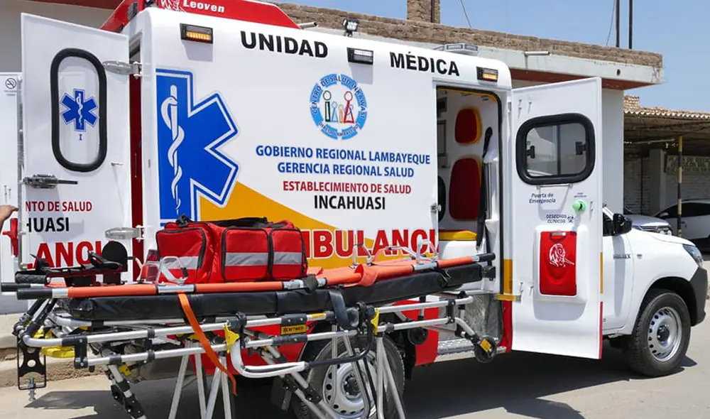 El vehículo fue entregado, por el gobernador regional y el gerente regional de salud, al alcalde de Incahuasi, William Manayay Manayay El vehículo fue entregado, por el gobernador regional y el gerente regional de salud, al alcalde de Incahuasi, William Manayay Manayay