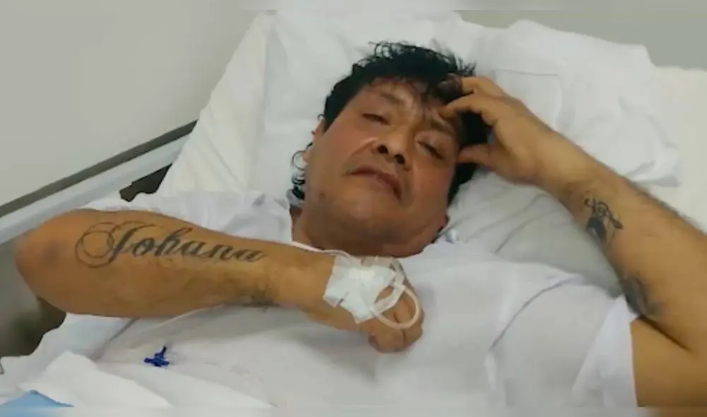 El cantante mostró los tatuajes que se hizo en honor a la mujer. (Foto: Captura En Exclusiva) El cantante mostró los tatuajes que se hizo en honor a la mujer. (Foto: Captura En Exclusiva)