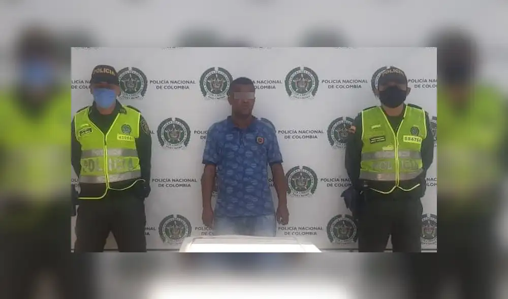 Un vendedor informal que fue detenido por no acatar el aislamiento se quitó la vida. Foto: Minuto 30 Un vendedor informal que fue detenido por no acatar el aislamiento se quitó la vida. Foto: Minuto 30