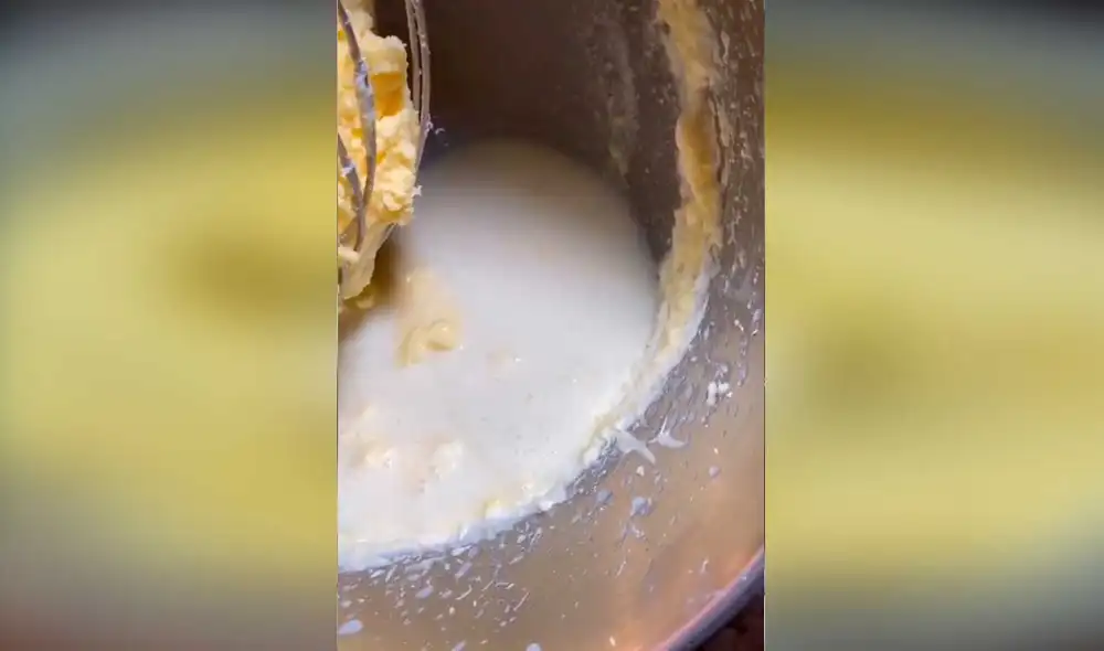 Desliza las imágenes para conocer los sencillos pasos para preparar una mantequilla casera. Foto: Captura de TikTok/ Evelyn Olivo Desliza las imágenes para conocer los sencillos pasos para preparar una mantequilla casera. Foto: Captura de TikTok/ Evelyn Olivo