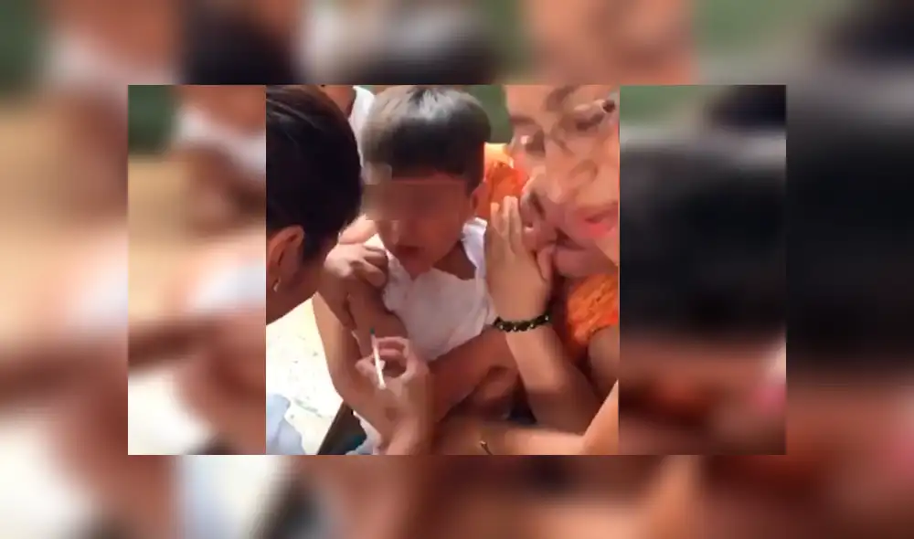 Video es viral en YouTube. El niño desató más de una carcajada con su peculiar conducta luego de hacer una ‘pataleta’ para que la enfermera no coloque una inyección Video es viral en YouTube. El niño desató más de una carcajada con su peculiar conducta luego de hacer una ‘pataleta’ para que la enfermera no coloque una inyección