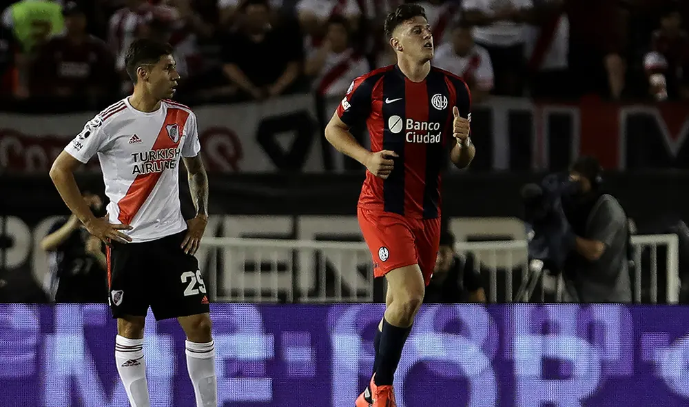 River Plate y San Lorenzo se enfrentan en el Monumental por la fecha 16 de la Superliga Argentina. | Foto: AFP River Plate y San Lorenzo se enfrentan en el Monumental por la fecha 16 de la Superliga Argentina. | Foto: AFP
