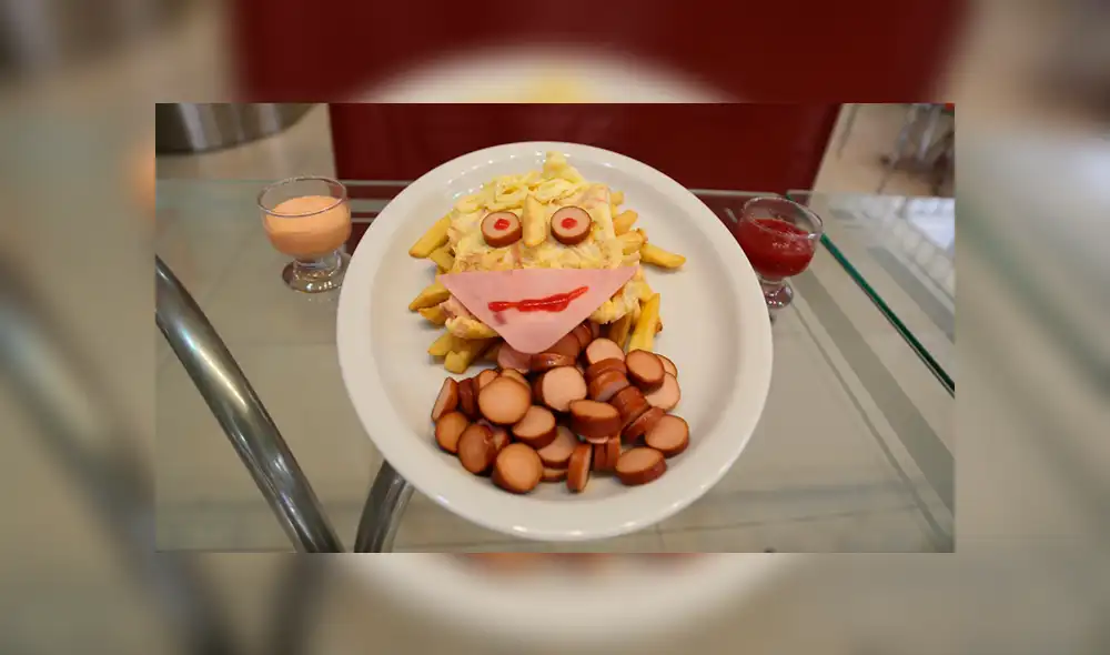 Vía Facebook: promocionan la "Salchihuán" y el "Salchifiscalito" para el "Día de la salchipapa"