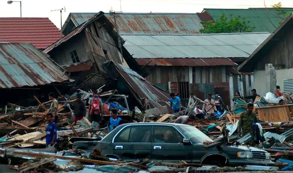 Terremoto y posterior tsunami en la isla indonesia de Célebes en 2018 dejó al menos 385 muertos y 540 heridos. Foto: Captura / rtve