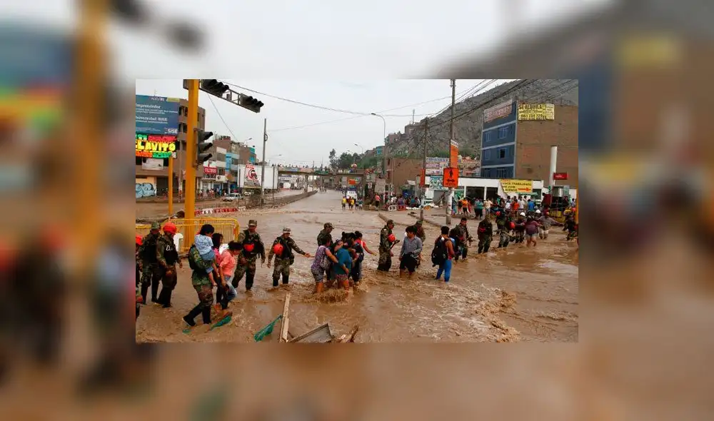 Denuncian que Castañeda utiliza decreto de urgencia para semaforizar avenidas