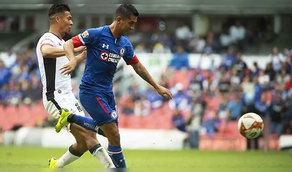 Cruz Azul venció 2-1 a Lobos BUAP y siguen liderando la Liga MX [RESUMEN Y GOLES]