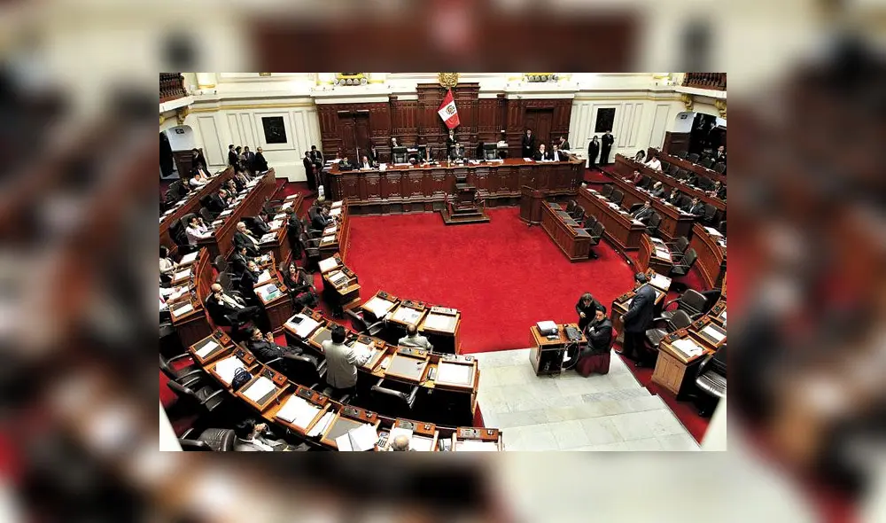 Renuncias de Vizcarra y Aráoz no obligan al Congreso a convocar a elecciones generales Renuncias de Vizcarra y Aráoz no obligan al Congreso a convocar a elecciones generales