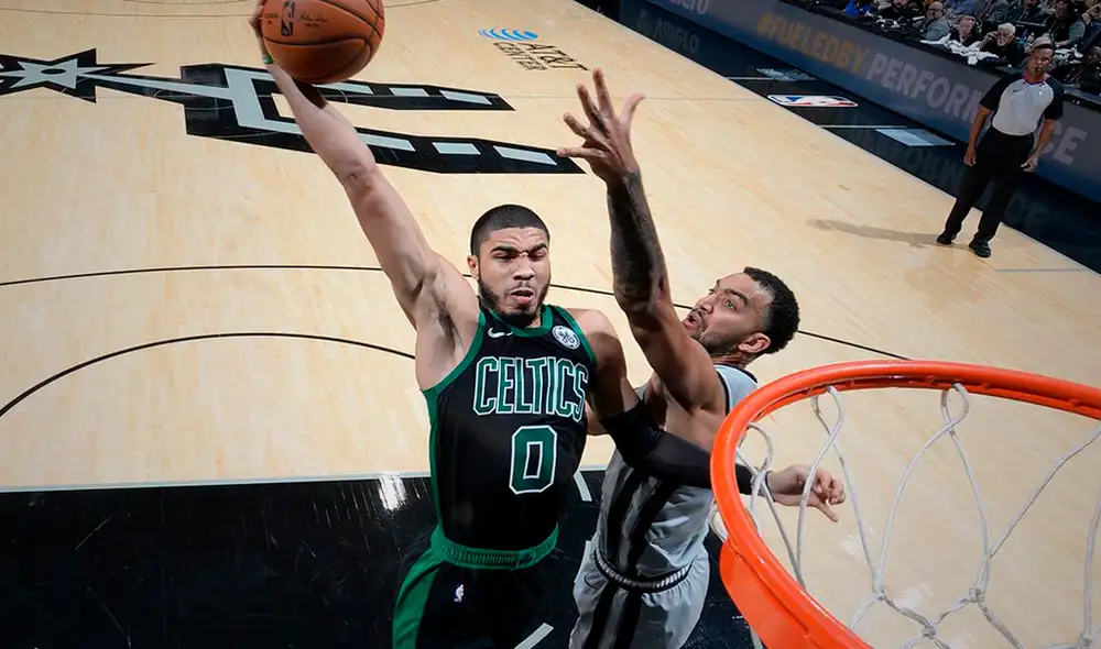 Celtics venció 135-115 a los Spurs por la NBA 2019 en el AT&T Center. | Foto: @celtics