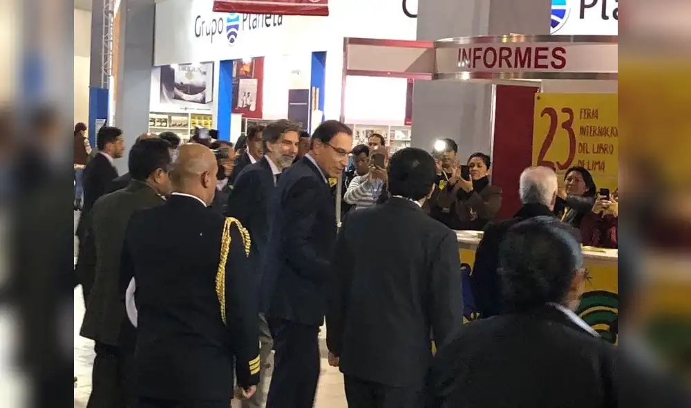 Martin Vizcarra formó parte de la primera fecha de la Feria Internacional del libro Lima 2019.