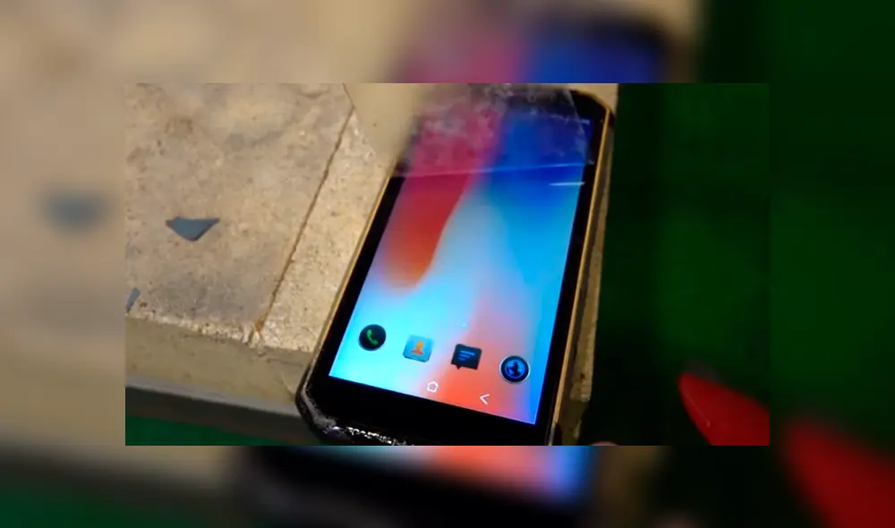 Desliza para ver los detalles del experimento publicado en YouTube. Foto: Captura.