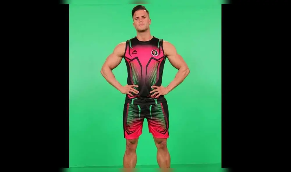 Fabio Agostini es blanco de críticas por ponerse la bandera peruana en parte íntima