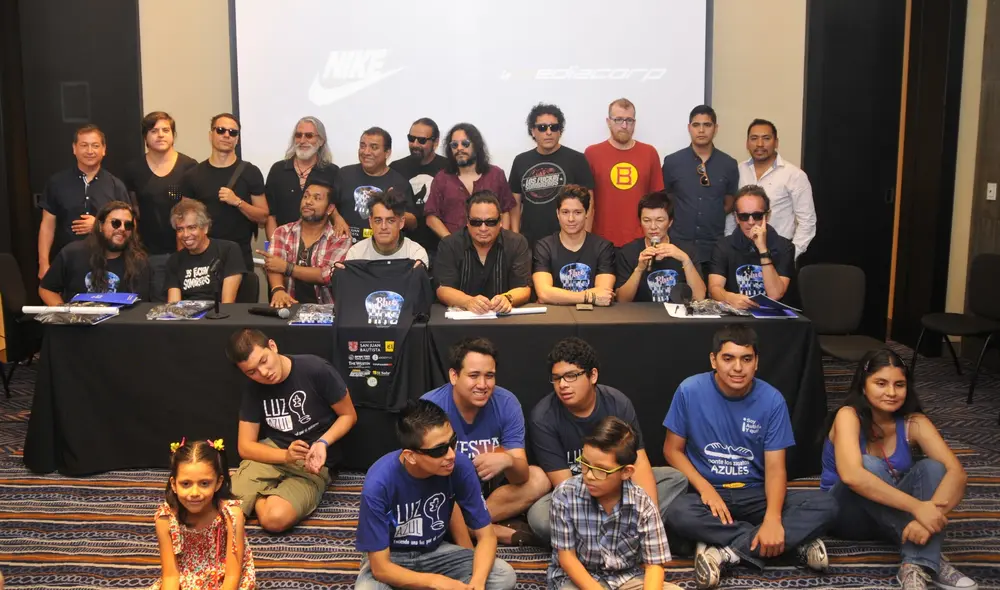 Bandas de rock graban disco para niños con autismo