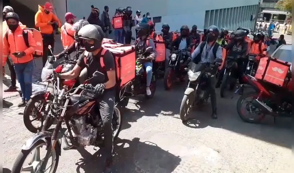 Manifestantes advirtieron que continuarán con su medida de lucha. Captura video: Radio Yaraví.