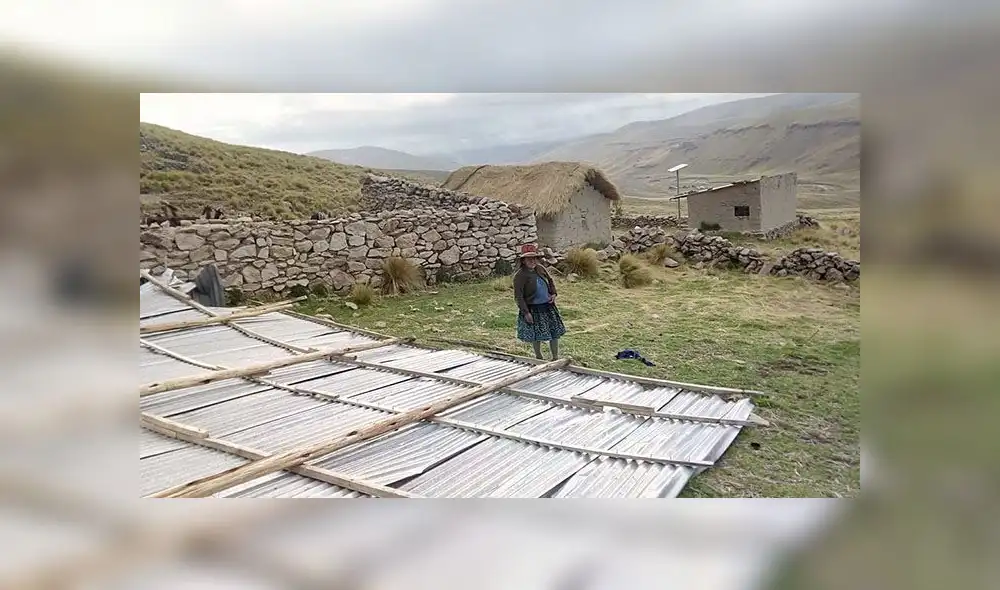 Vientos derribaron los cobertizos para las alpacas en Caylloma Vientos derribaron los cobertizos para las alpacas en Caylloma