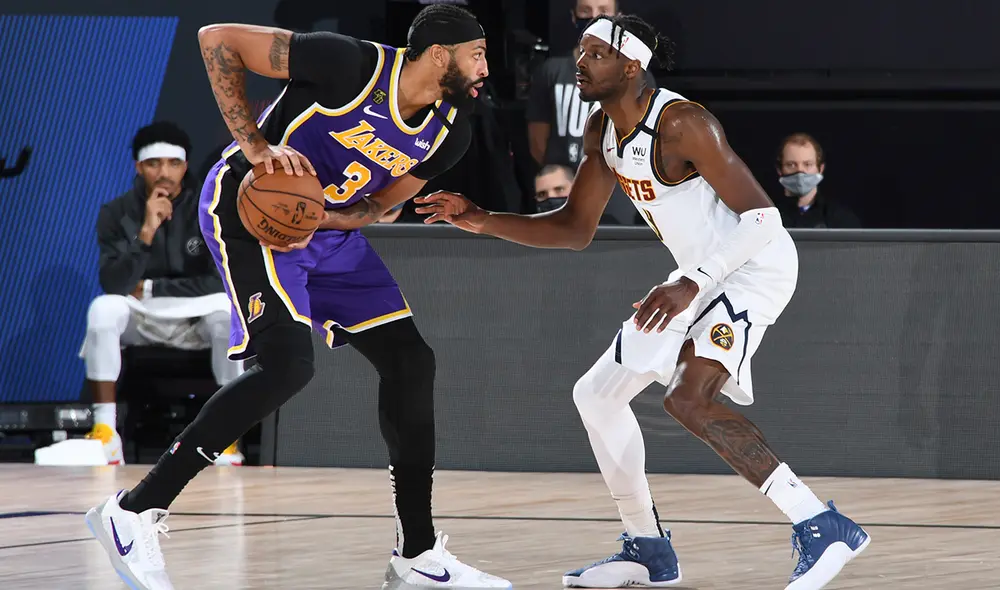 Lakers y Nuggets se miden en el quinto partidos de las Finales del Oeste por los Playoffs de la NBA. Foto: AFP