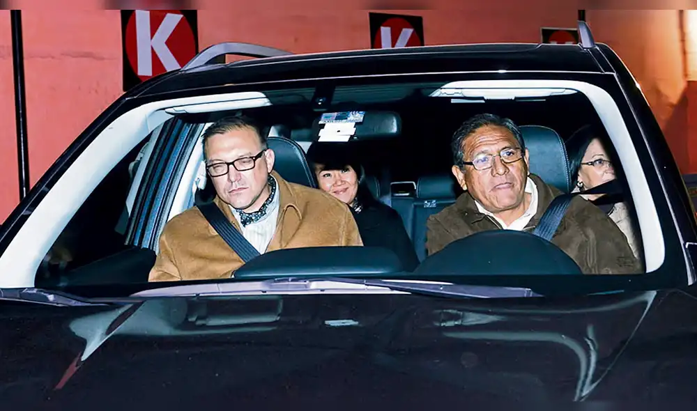 Indulto a Fujimori enfrenta a Kenji y Keiko