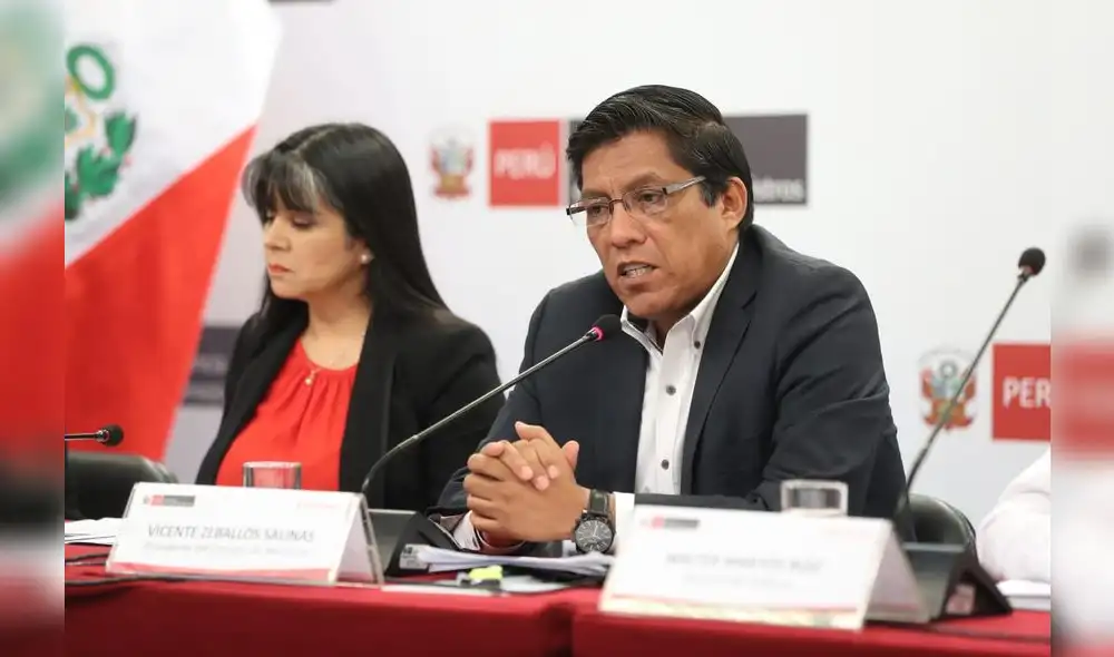 Vicente Zeballos junto a Comisión de Alto Nivel contra el coronavirus resalta que todas las medidas para ecvitar la enfermedad deben ser cumplidas por la población y empresas. Foto: PCM. Vicente Zeballos junto a Comisión de Alto Nivel contra el coronavirus resalta que todas las medidas para ecvitar la enfermedad deben ser cumplidas por la población y empresas. Foto: PCM.