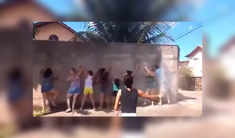 Facebook: Pensaron que familia era intervenida por policías, pero se llevan tremenda sorpresa [VIDEO]