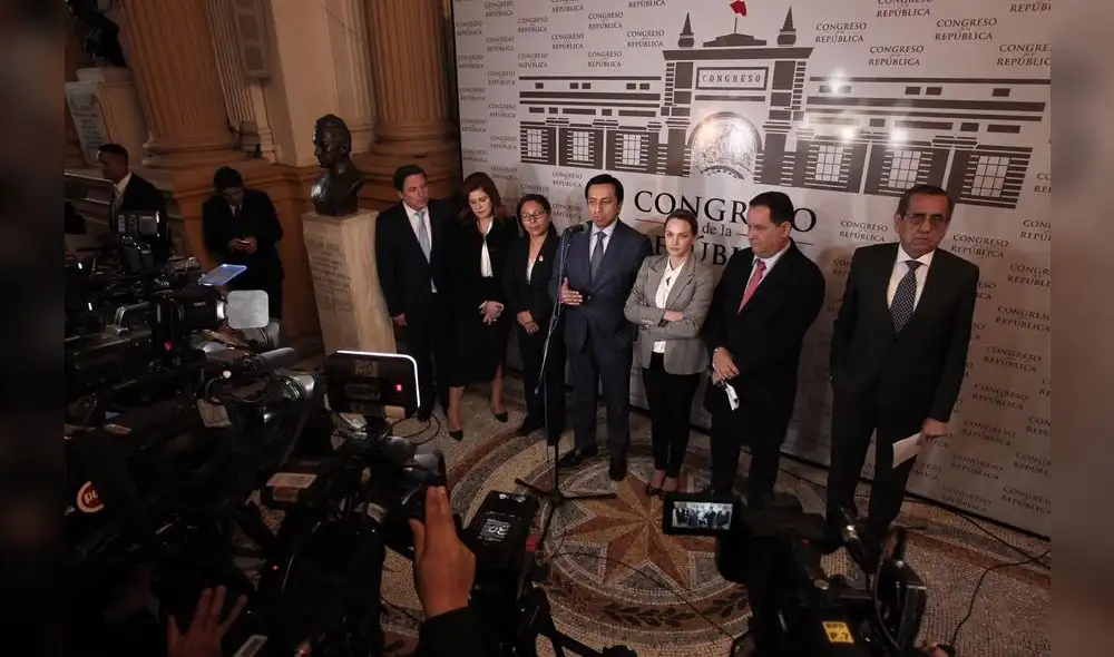 Aliados del fujimorismo anuncian que le darán el voto de confianza al Ejecutivo Aliados del fujimorismo anuncian que le darán el voto de confianza al Ejecutivo