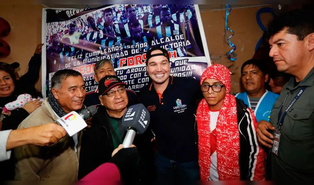 George Forsyth celebra a lo grande su cumpleaños tras denuncia de Vanessa Terkes