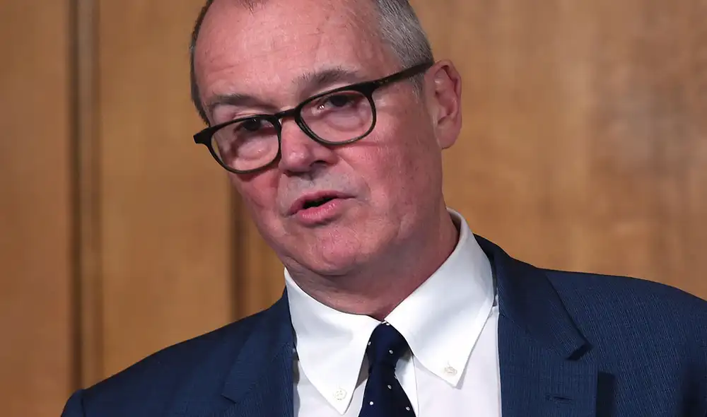 Sir Patrick Vallance no es muy optimista sobre la posible aparición próxima de una vacuna contra el actual coronavirus. Foto: AFP Sir Patrick Vallance no es muy optimista sobre la posible aparición próxima de una vacuna contra el actual coronavirus. Foto: AFP