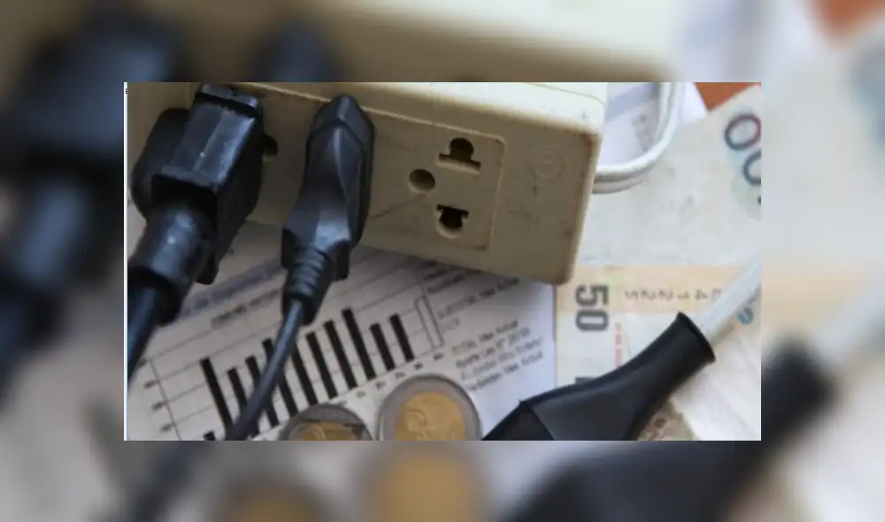 Congreso debatiría este miércoles ley que subiría recibos de luz