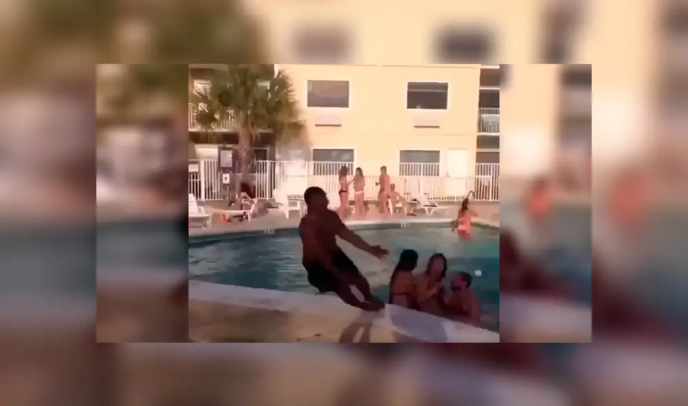 Facebook viral: intenta realizar pirueta en piscina, pero termina haciendo el ridículo [VIDEO]