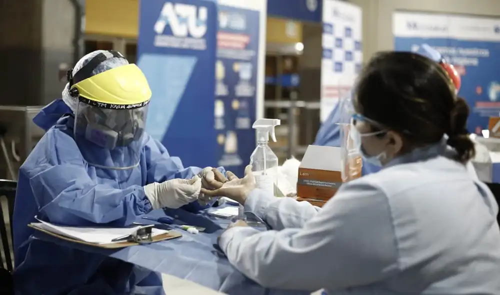Al menos 150 personas dieron positivo a una prueba de coronavirus en la Estación Central. Créditos: Antonio Melgarejo / La República.
