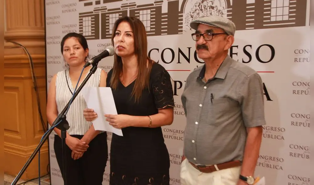 Fiscalía investiga a congresista electa Mónica Saavedra Fiscalía investiga a congresista electa Mónica Saavedra