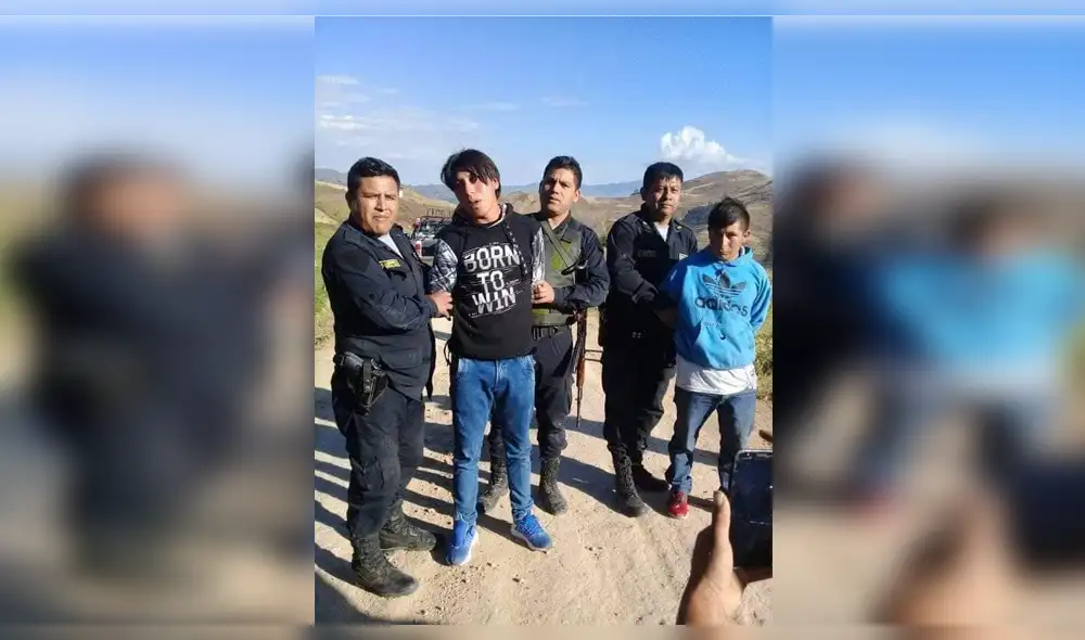 La Libertad: delincuentes armados asaltan combi con profesores 