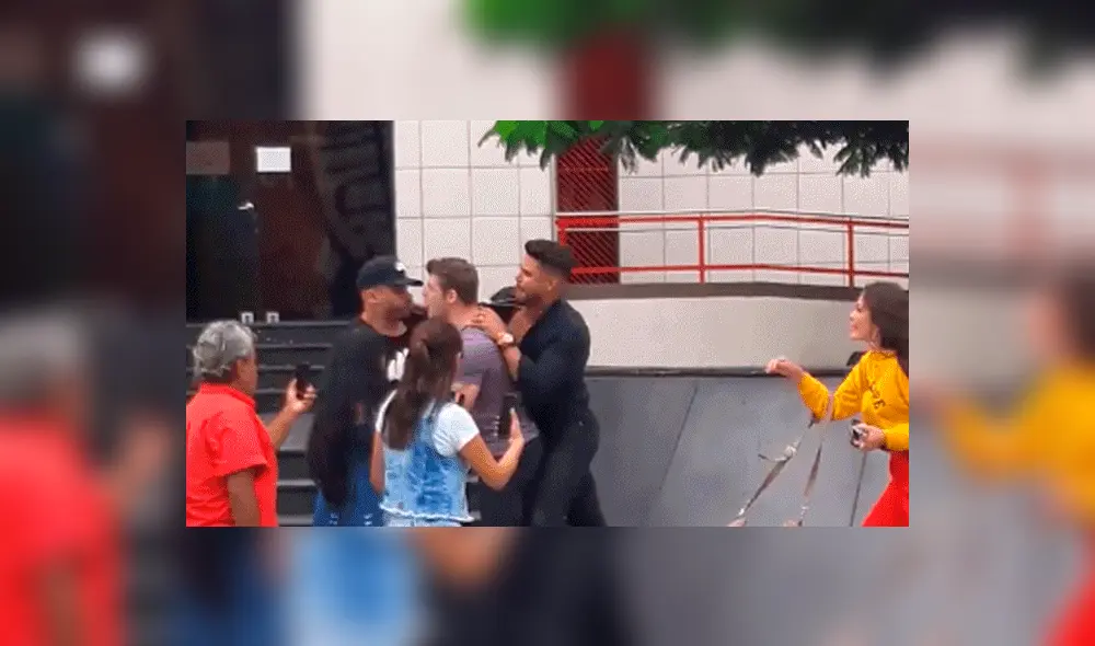 ‘El Wasap de JB’ alista parodia de pelea entre Erick y Coto 
