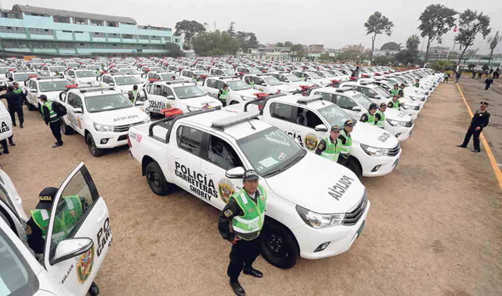 Control. La Policía y la Sutran brindan seguridad en el país.