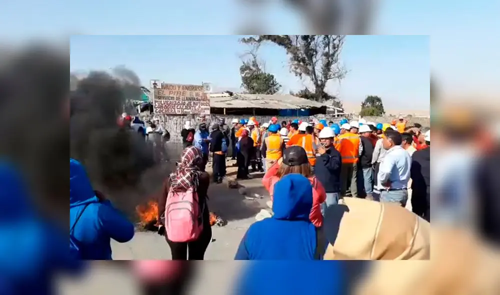 Discusión entre manifestantes y transportistas ocurrió en sector en El Tambeñito en Mollendo