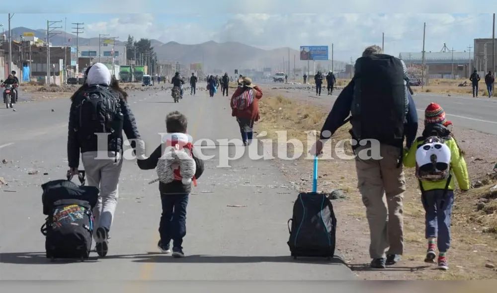 Niños tuvieron dificultades para acudir a sus centros de estudios. Créditos: Sharon Castellanos