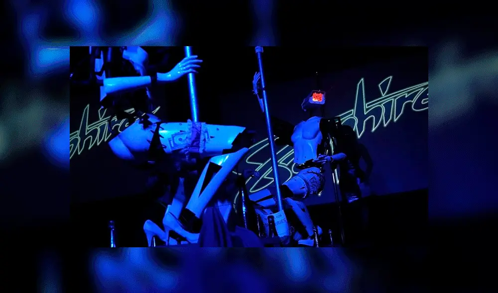 Robots strippers Robots strippers