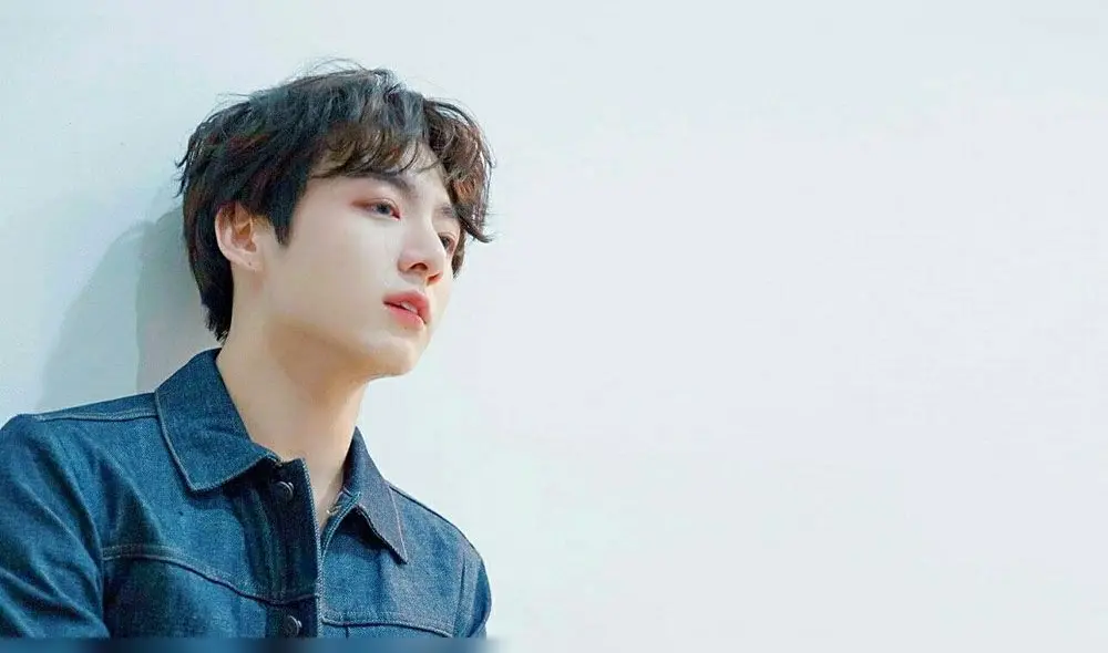 Desliza para ver más fotos de Jungkook de BTS.