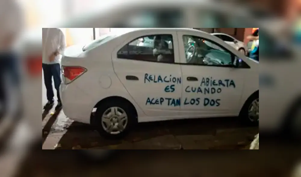 Las frases llamaron la atención de los ciudadanos, quienes registraron las imágenes y compartieron las fotos. (Foto: Twitter) Las frases llamaron la atención de los ciudadanos, quienes registraron las imágenes y compartieron las fotos. (Foto: Twitter)