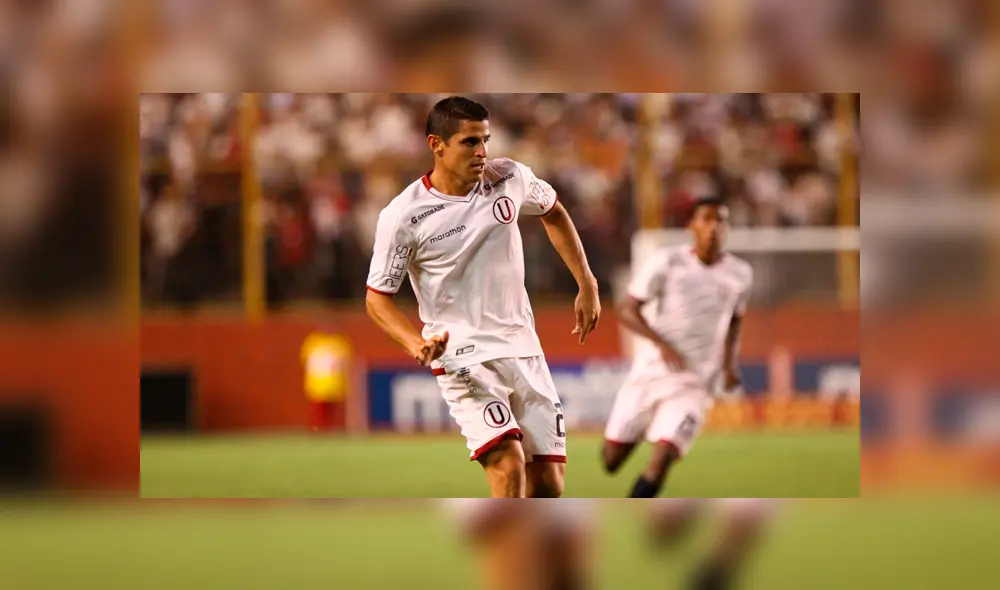 Aldo Corzo sobre la barra de la U Aldo Corzo sobre la barra de la U