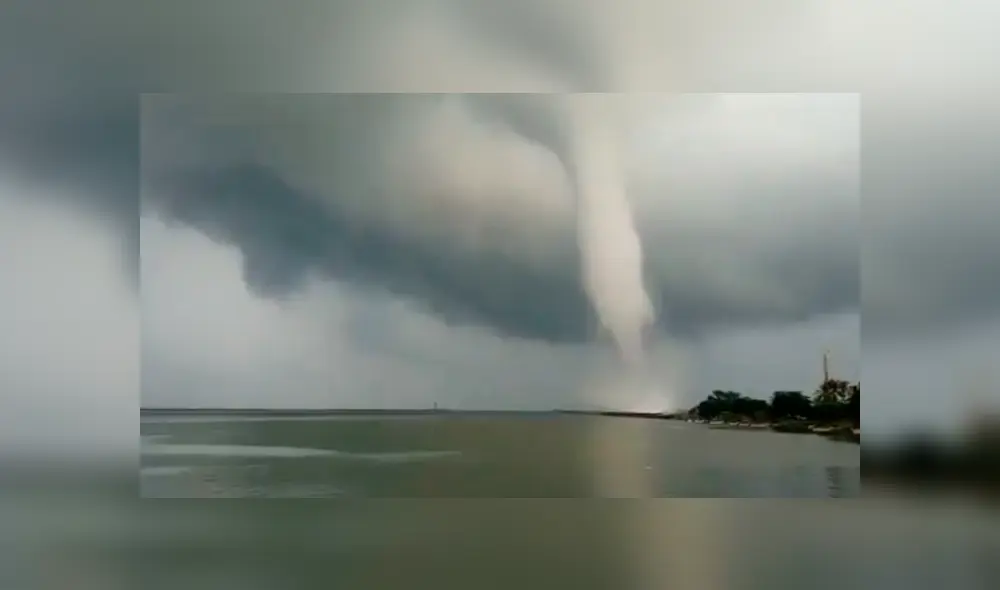 Daños de la tromba marina formada en México son evaluados por la Protección Civil local. Foto: Twitter