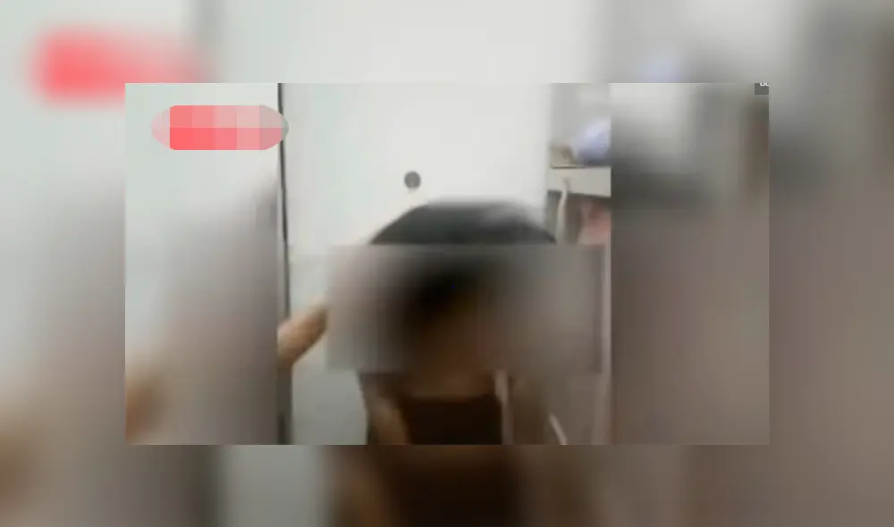 Adolescente denuncia que fue golpeada y desnudada dentro de colegio por sus compañeras [VIDEO]