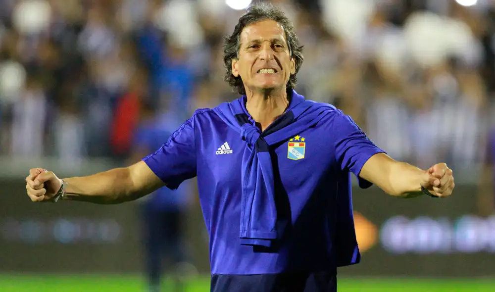 Mario Salas confundió a Alianza Lima con Sporting Cristal durante conferencia de prensa. Foto: Líbero