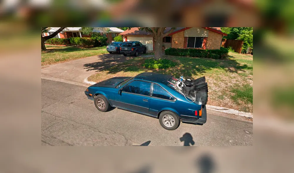 Google Maps: auto de la película 'Volver al Futuro' es fotografiado estacionado en solitaria calle